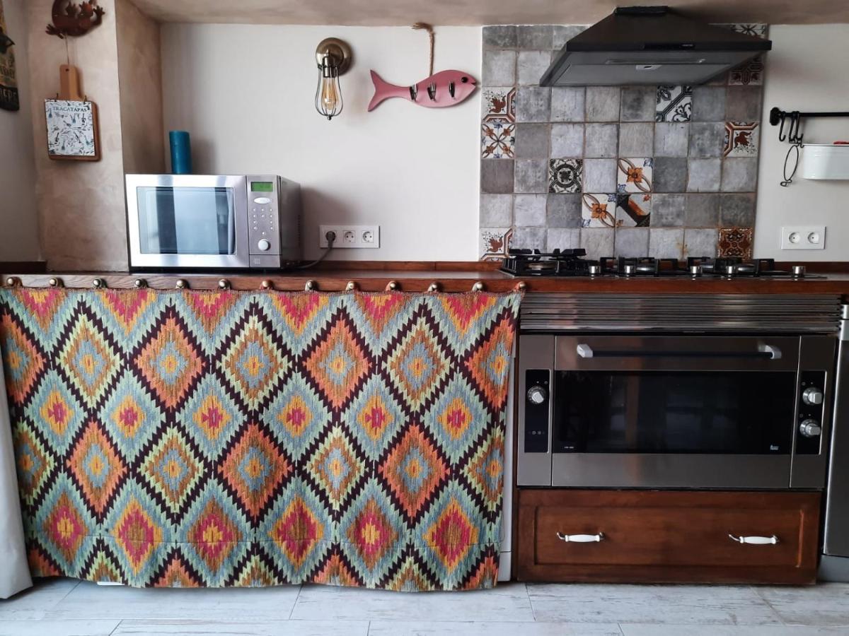 Un Apartamento Vacacional Con Detalles De Un Hogar Mairena del Aljarafe Kültér fotó